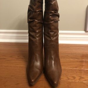 Delicious Brown Boots